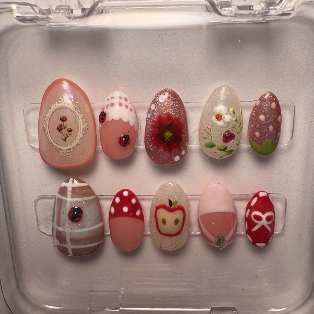 Unique & Custom Press-On Nails!